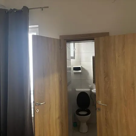 Atlas Hostel *